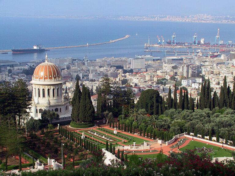 Haifa_Shrine_and_Port